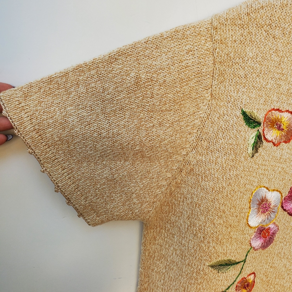 Vintage Embroidered Floral Short Sleeve Sweater - Picture 5 of 12